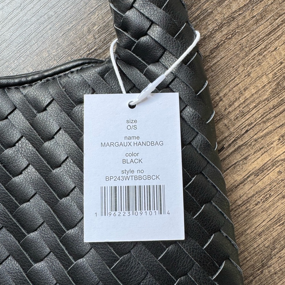 Walter Baker Elegant Black Woven Leather Shoulder Bag - Picture 3 of 4